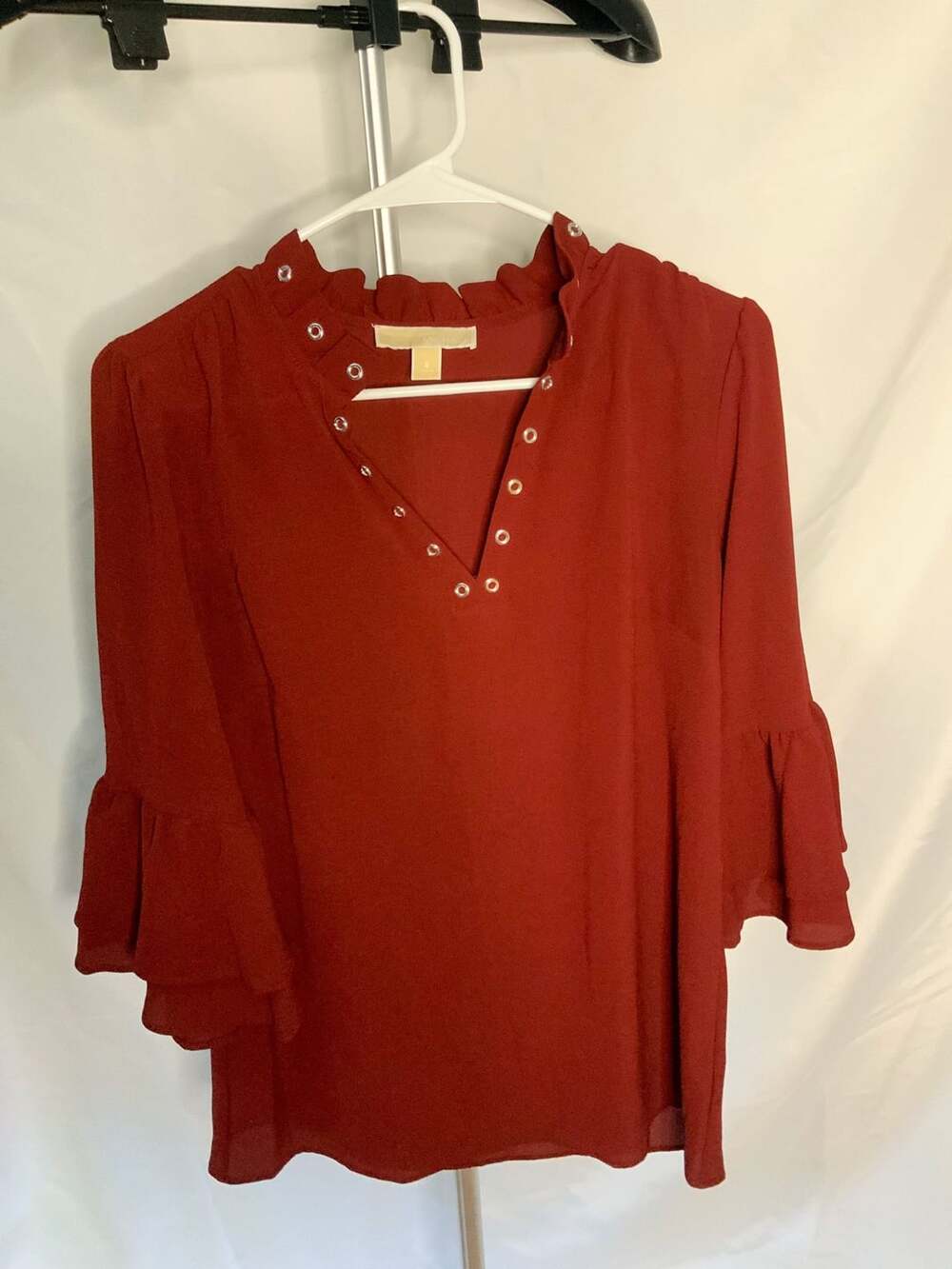 Michael Kors Blouse Women’s Size S Grommet V-Neck Red